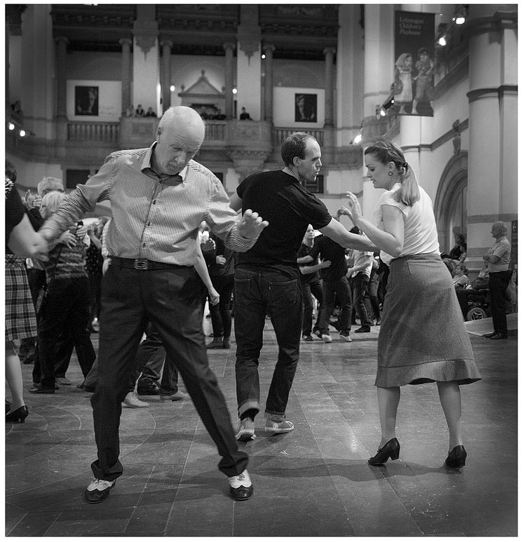 Tedans i stora hallen på Nordiska museet, foto: Peter Segemark