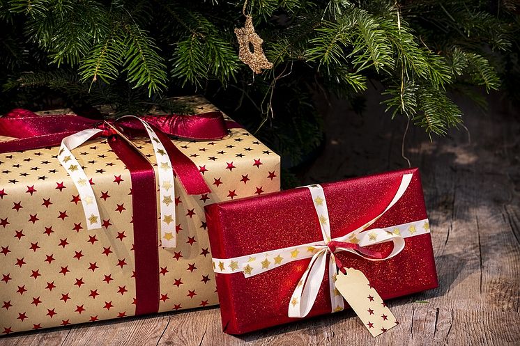 gifts-3835455_960_720