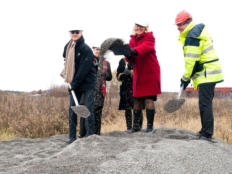 Veterinär- och husdjurscentrum - första spadtaget