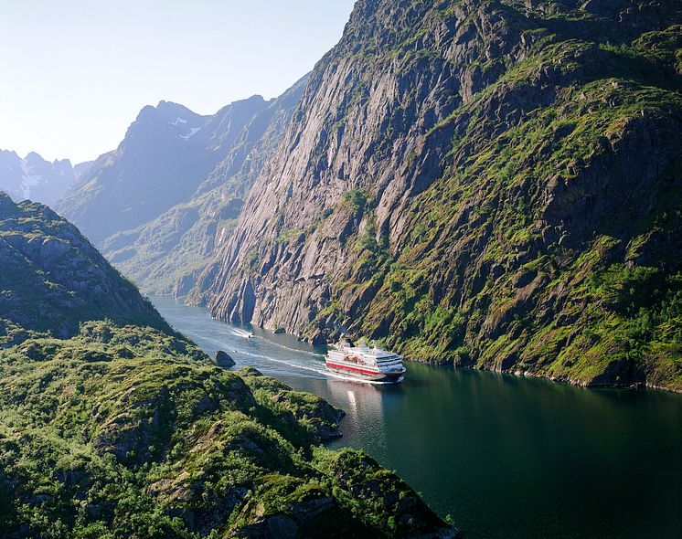 Trollfjord - Photo - Tofoto - www.nordnorge.com