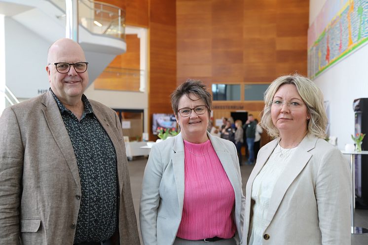 Sven-Gösta Pettersson, Ewa Karlsson Sjölander och Eva Börjesson Öman.