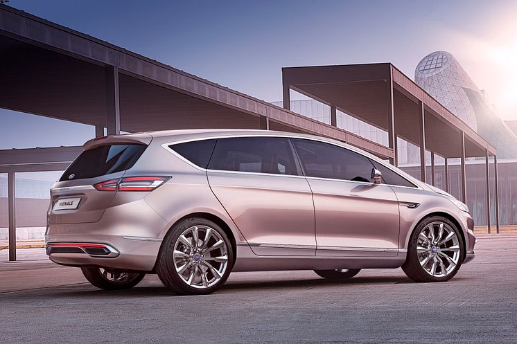 Ford presenterar konceptet S‑MAX Vignale på världens ledande möbelmässa i Milano