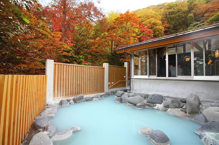 Chuzenji Kanaya Hotel Onsen amid Fall Foliage
