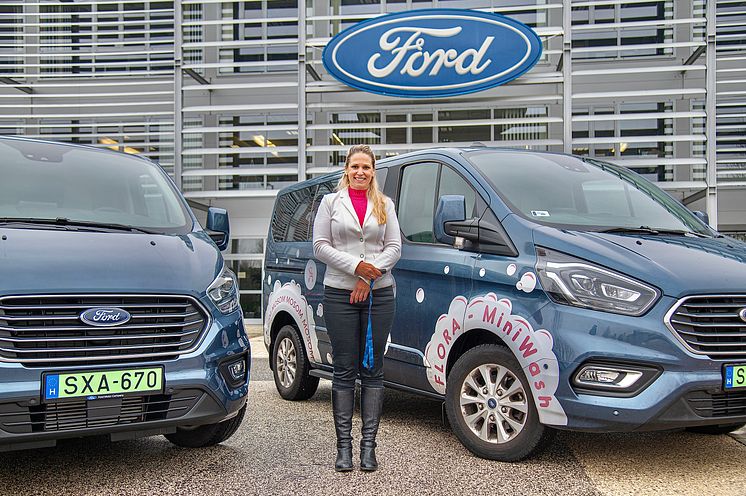 NyariFruzsina Ford markanagykovet