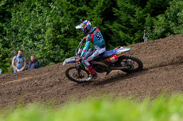 2022080803_012xx_MXGP_Rd15_グリーツ選手_4000