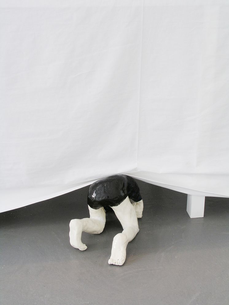 Klara Kristalova, Letaren, 2007, stoneware. Courtesy of Galleri Magnus Karlsson