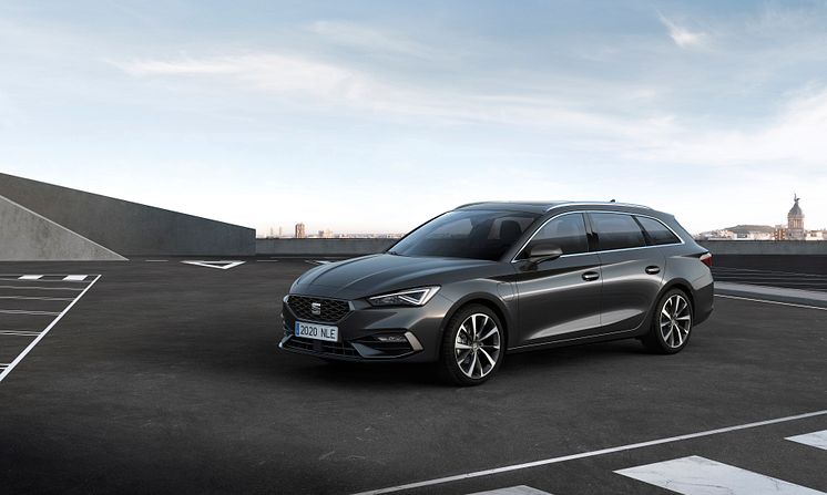 SEAT-launches-the-all-new-SEAT-Leon_06_HQ