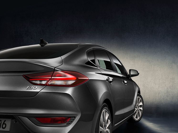 All-New Hyundai i30 Fastback (5)