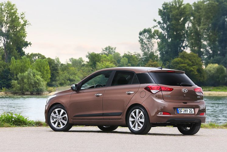 Nye Hyundai i20 (skrått bakfra venstre)