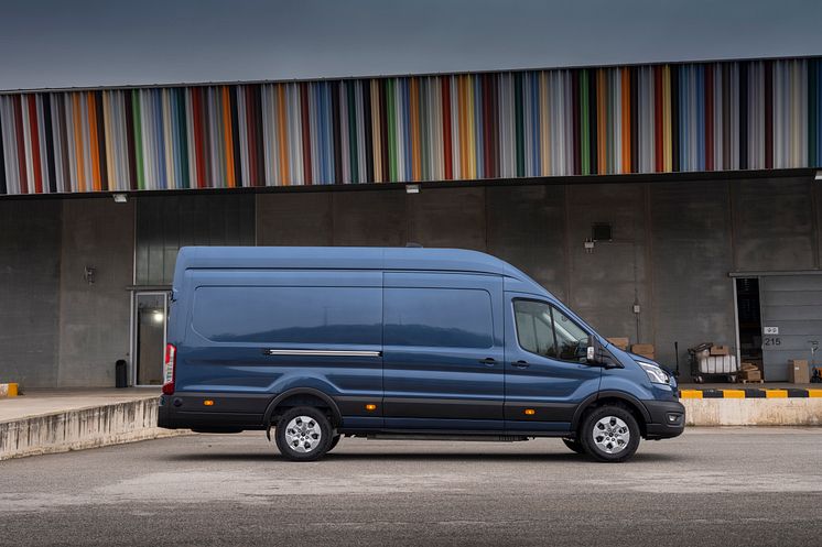 2025 Ford_E-Transit Enhanced Range (2).jpg