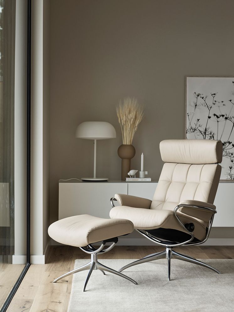 P367_Ekornes_2019-03-21_Stressless_London_Lav_m_Head_Rest_Paloma_Sun_Chrome.jpg