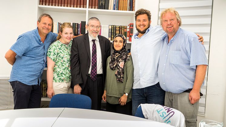 Utafor-gjengen på rabbinaren Melchiors kontor