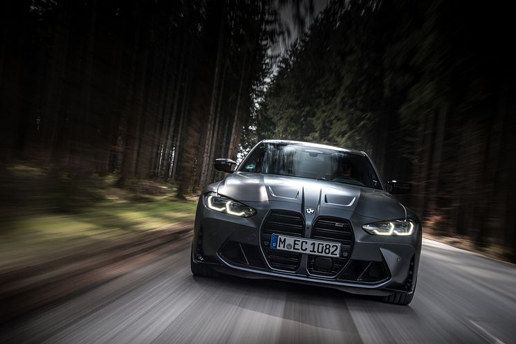 P90416657_highRes_the-all-new-bmw-m3-c
