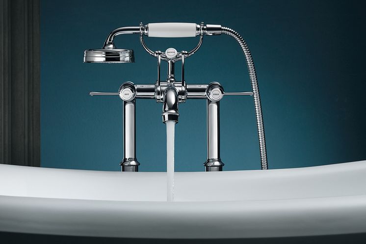 AXOR Montreux_Bathtub_Lever Handles_Water