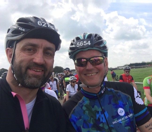 Two of the Thameslink drivers taking part in a charity cycle ride for Bloodwise: Dave Farrer (right) and Sean Reedman (left)