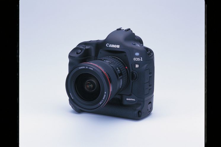 2 - Canon EOS-1D