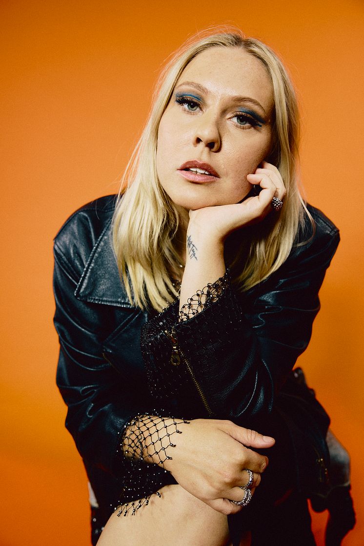 ClaraKlingenström_NR4_F-OliviaHuertaBratteng_R-FreebirdEntertainmentAB