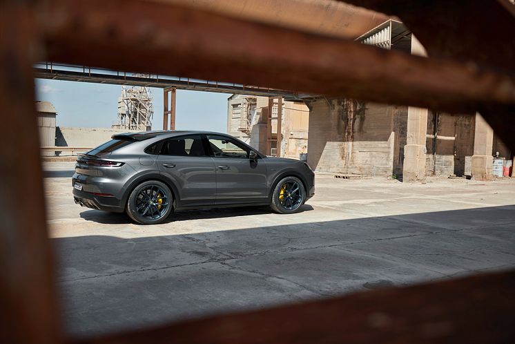 Porsche Cayenne Turbo E-Hybrid Coué GT-pakke