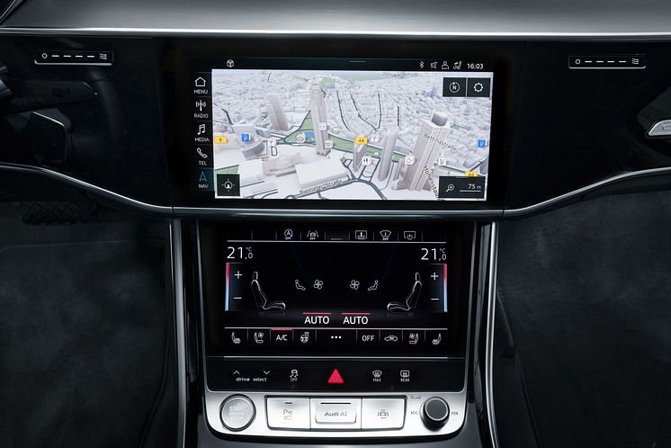 Navigationskort med ny grafik og detaljerede 3D bymodeller fra HERE Technologies i Audi A8