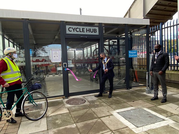 Elstree cycle hub