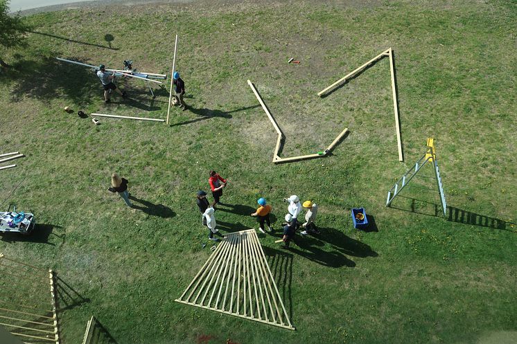 UMA 1 students building the Exhibition 2022 pavilion. Photographer_Navid Ghafouri