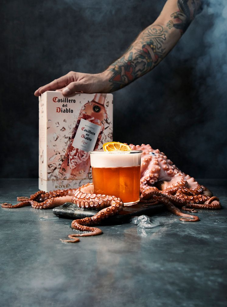 Casillero Rosé Pink Devil Negronish