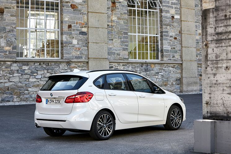 BMW 225xe