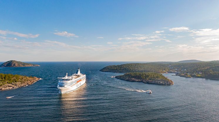 Silja Symphony kryssar i Höga Kusten 