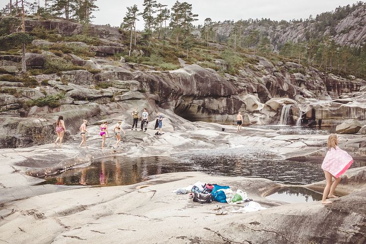 Fun in Jettegrytene - potholes-Photo Avia - Telemark