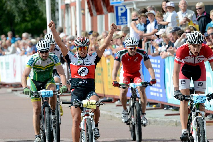 Damsegraren Nina Gässler på upploppet