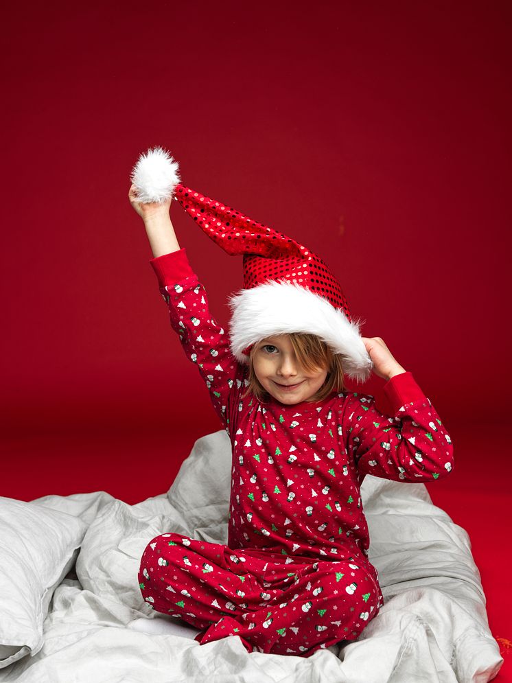 Kids glittery santa hat 42936-193 1