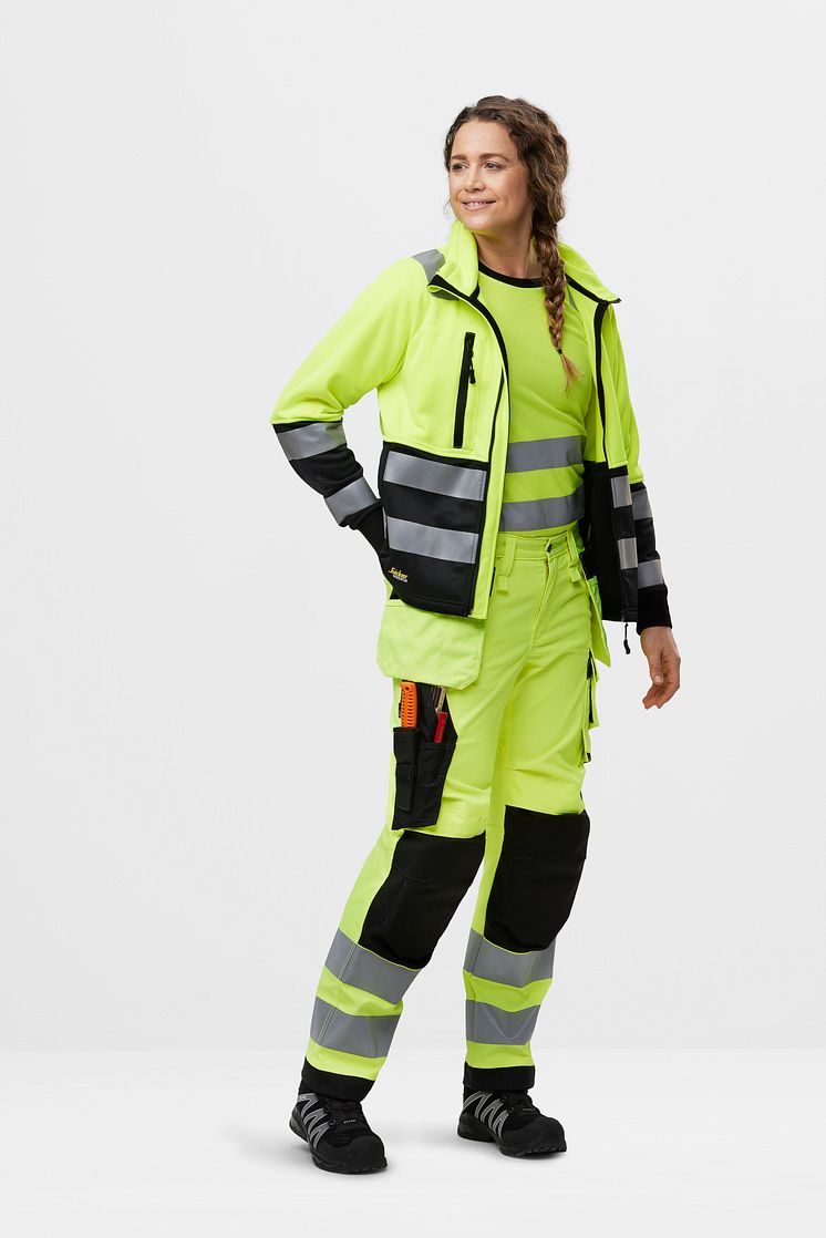 6743 High-Vis Stretchbukse med hylsterlommer for dame, Klasse 2 og 8073 High-Vis Jakke for dame, Klasse 2