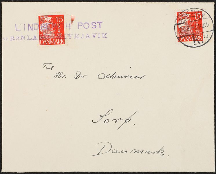 1933. CHARLES LINDBERGH FLYVNING. Kuvert frankeret med 2 stk. Karavel, 15 øre, rød og fuldt indhold dateret Julianehaab 10:8 1933