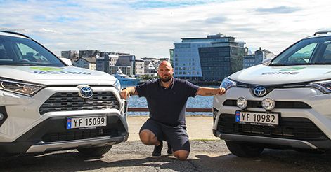 Første kunde i Bodø fikk levert nyheten RAV4 AWD