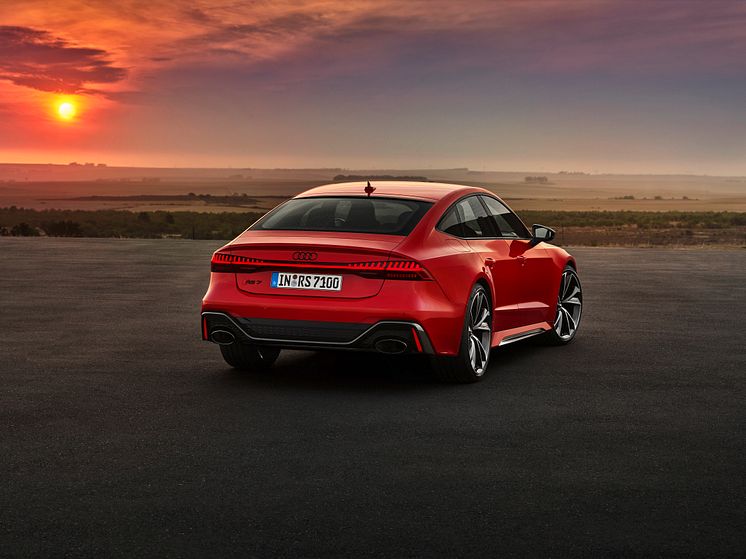 Audi RS 7 Sportback (tangorød)