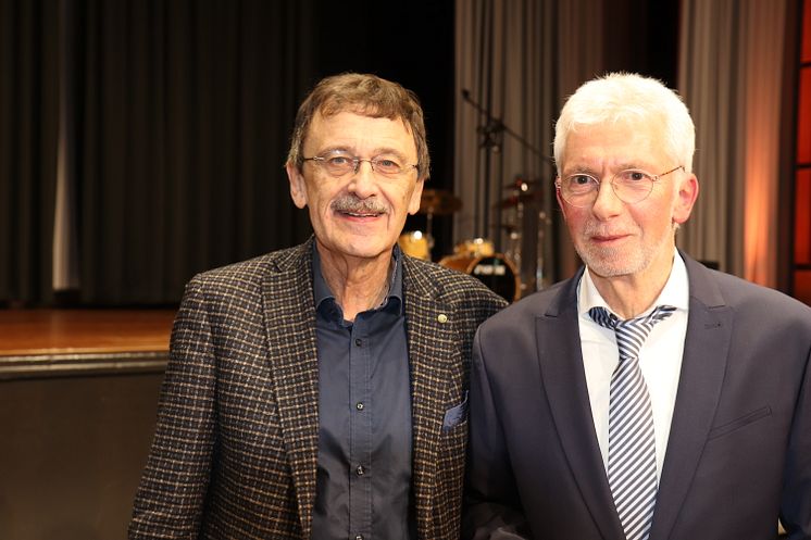 „Ende gut – Anfang gut“ | Studierende und Lehrende der Uni Vechta verabschieden Prof. Theo Hartogh mit einem leidenschaftlichen Konzert