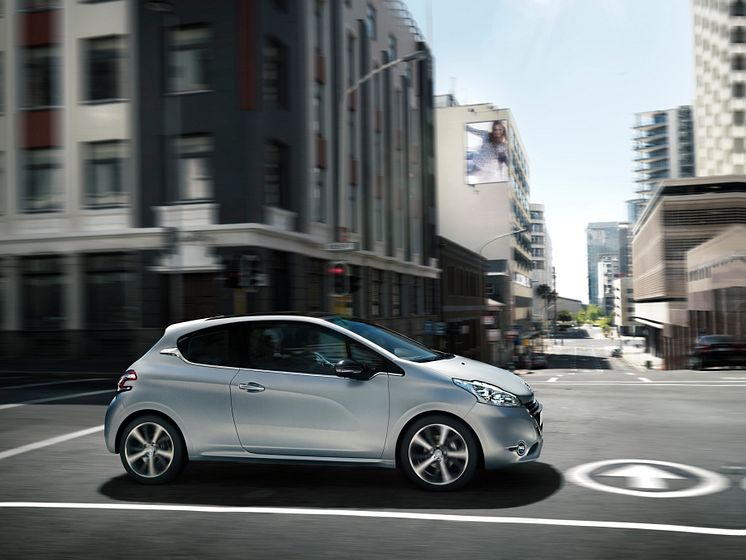 Peugeot leder loppet mot låga koldioxidutsläpp - Peugeot 208