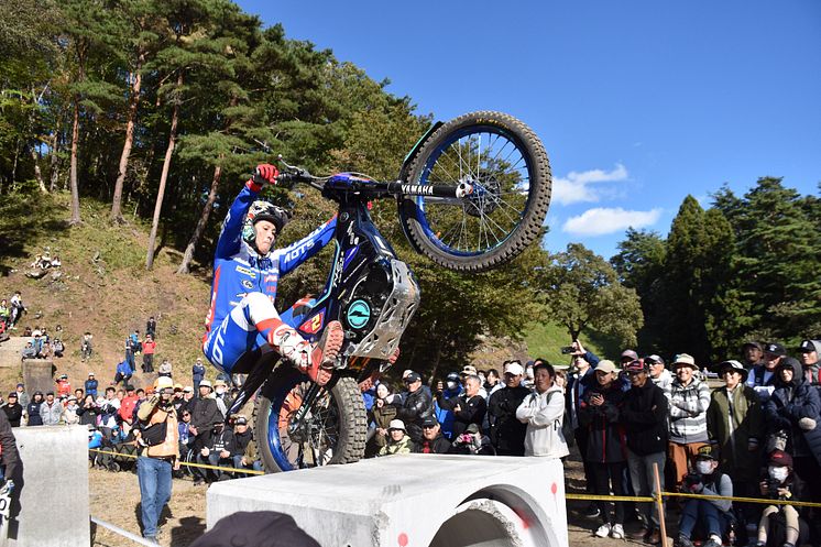 2023102302_005xx_JTR_Rd7_黒山選手_4000