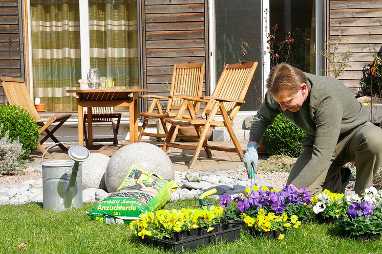 Gartenmöbel: Auch Versicherungsschutz wetterfest machen