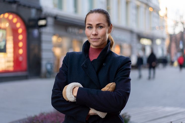 Cecilie-jul-76