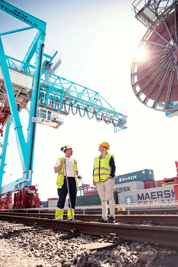 APM Terminals Gothenburg, Järnväg