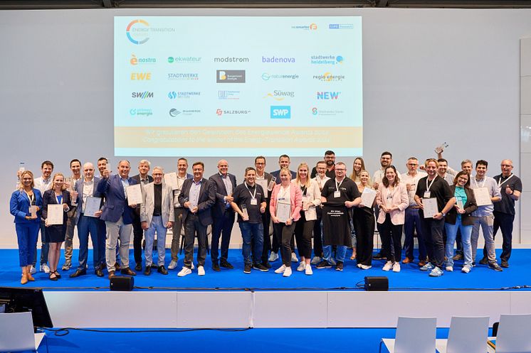 Group Picture.jpg
