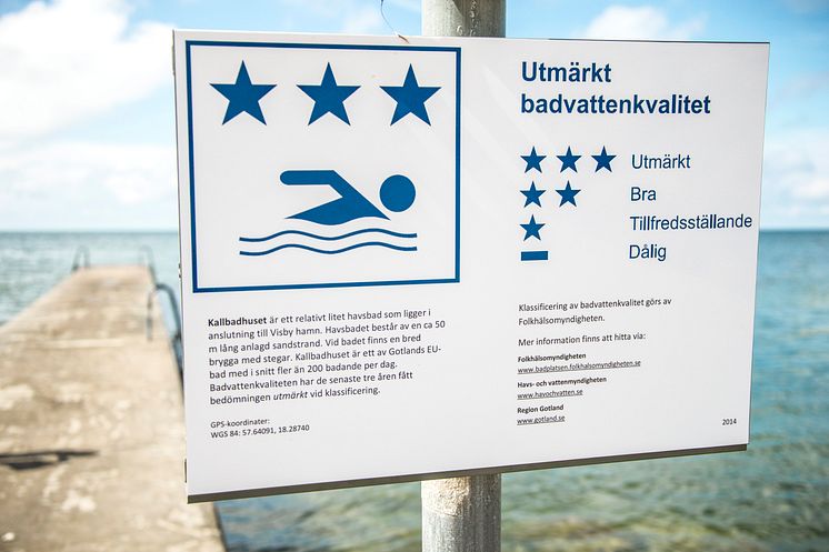 Bättre badvatten i EU - men fler svenska bad med 