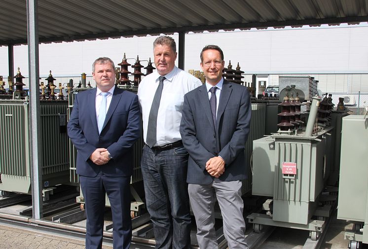 Thomas Spang, Leiter Netzbetrieb Unterfranken, Rainer Hild, Leiter Netzbau Marktheidenfeld, Ingo Schroers, Regionalleiter Unterfranken stellten die Pläne vor (v.l.).