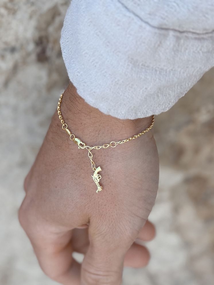 Men_s Bracelet Gold.jpg
