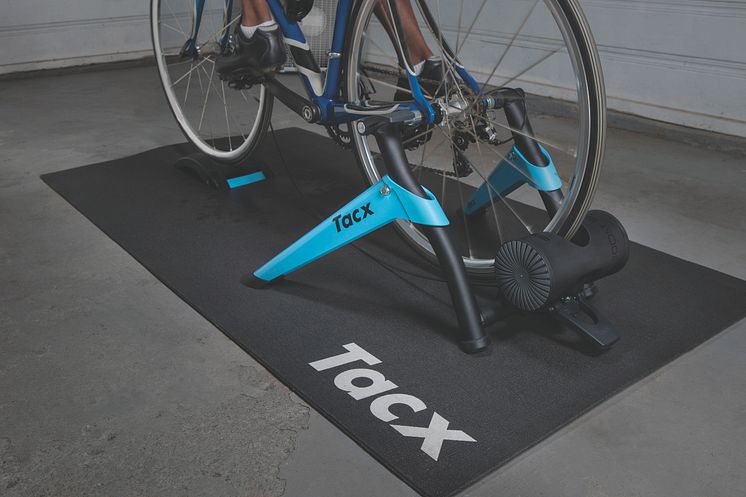 TACX Boost Trainer