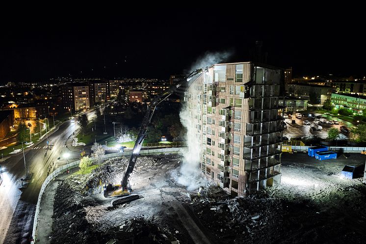 Volvo EC750E river Snusdosan och Spottkoppen