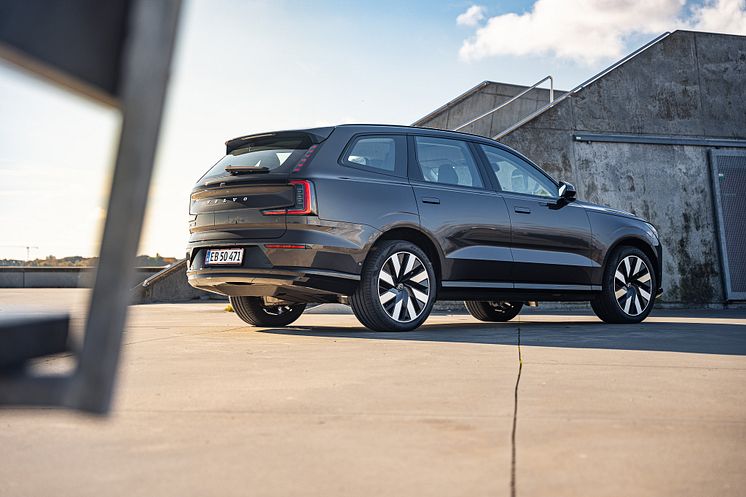 Volvo_EX90_DK-2.jpg