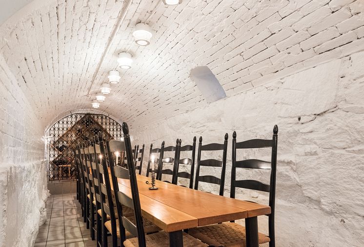 Conference-wine-cellar-clarion-collection-hotel-Bilan