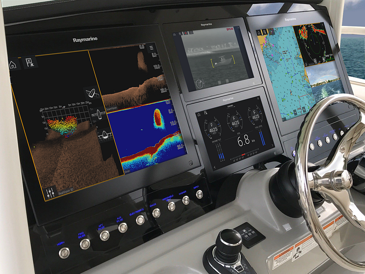 High res image - Raymarine - LH3 Hybrid on helm of Boston Whaler 350